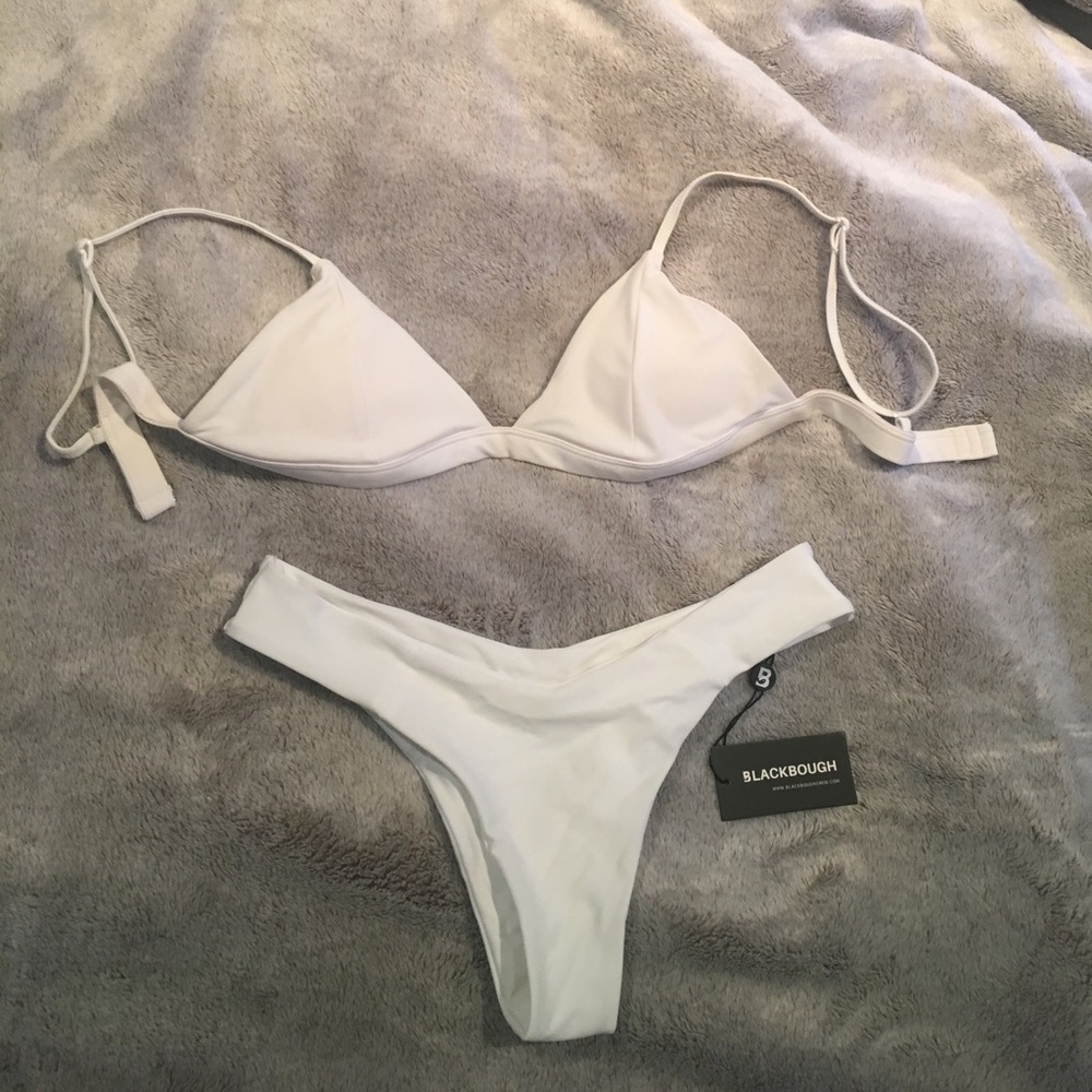 Blackbough White Bikini Set